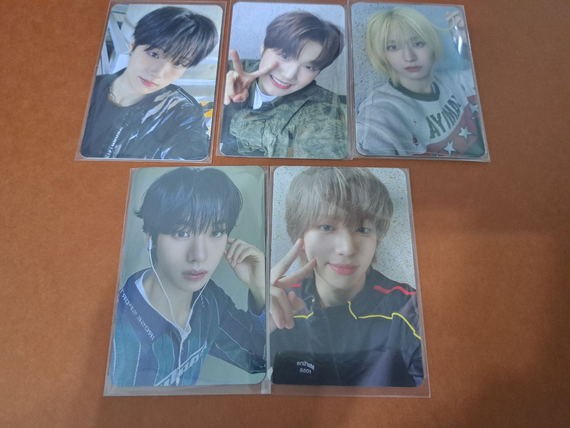 idntt Yesweare 專輯小卡