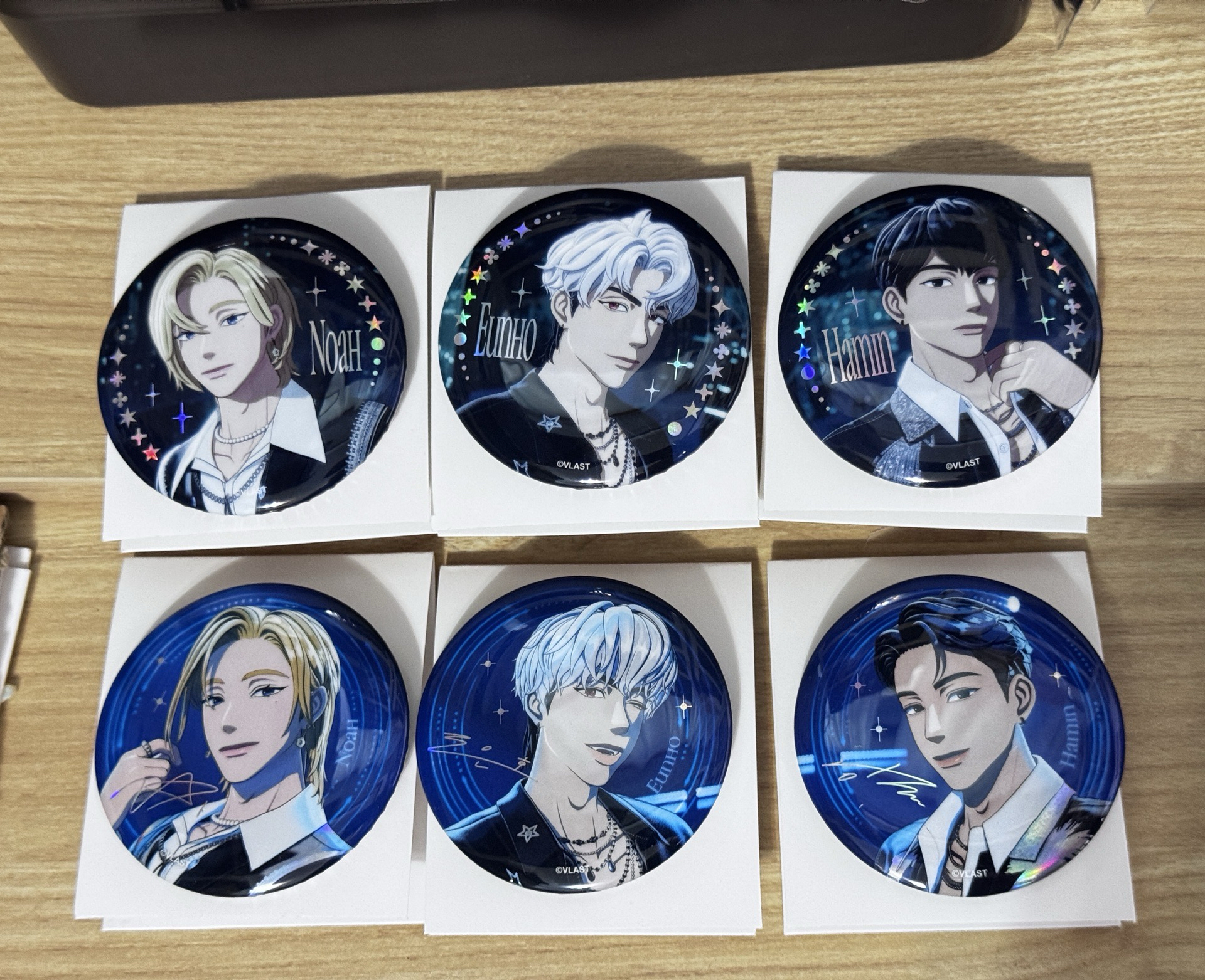 亞巡+安可 徽章 兩個一組