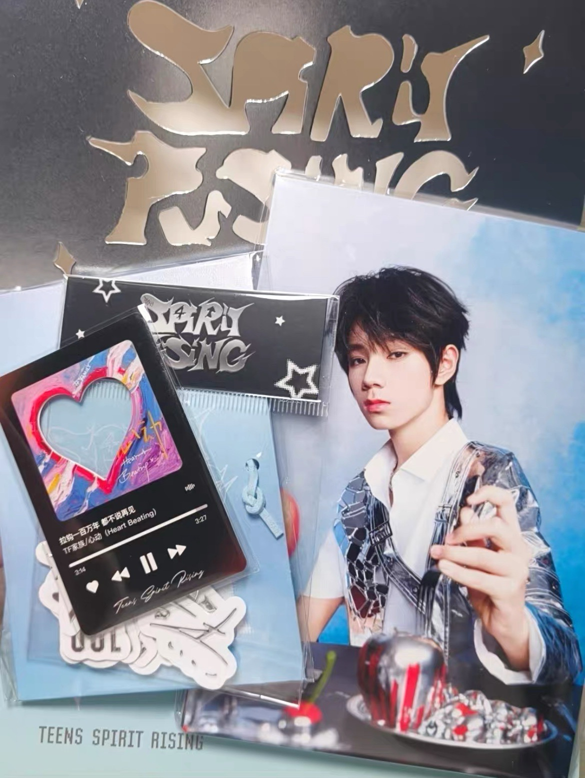 王櫓杰肆意明信片套裝 含戒指