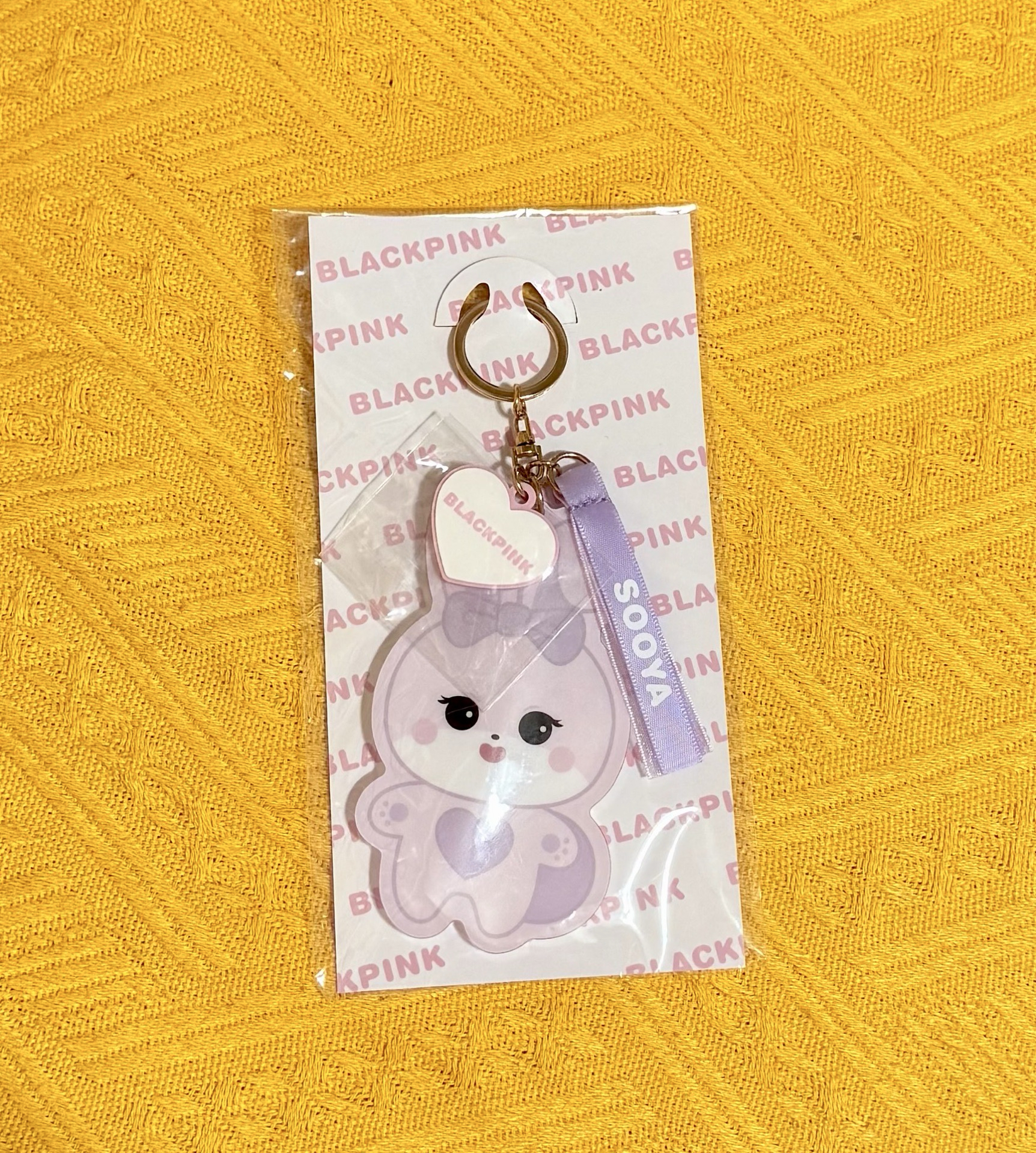 JISOO日本場週限定吊飾💜