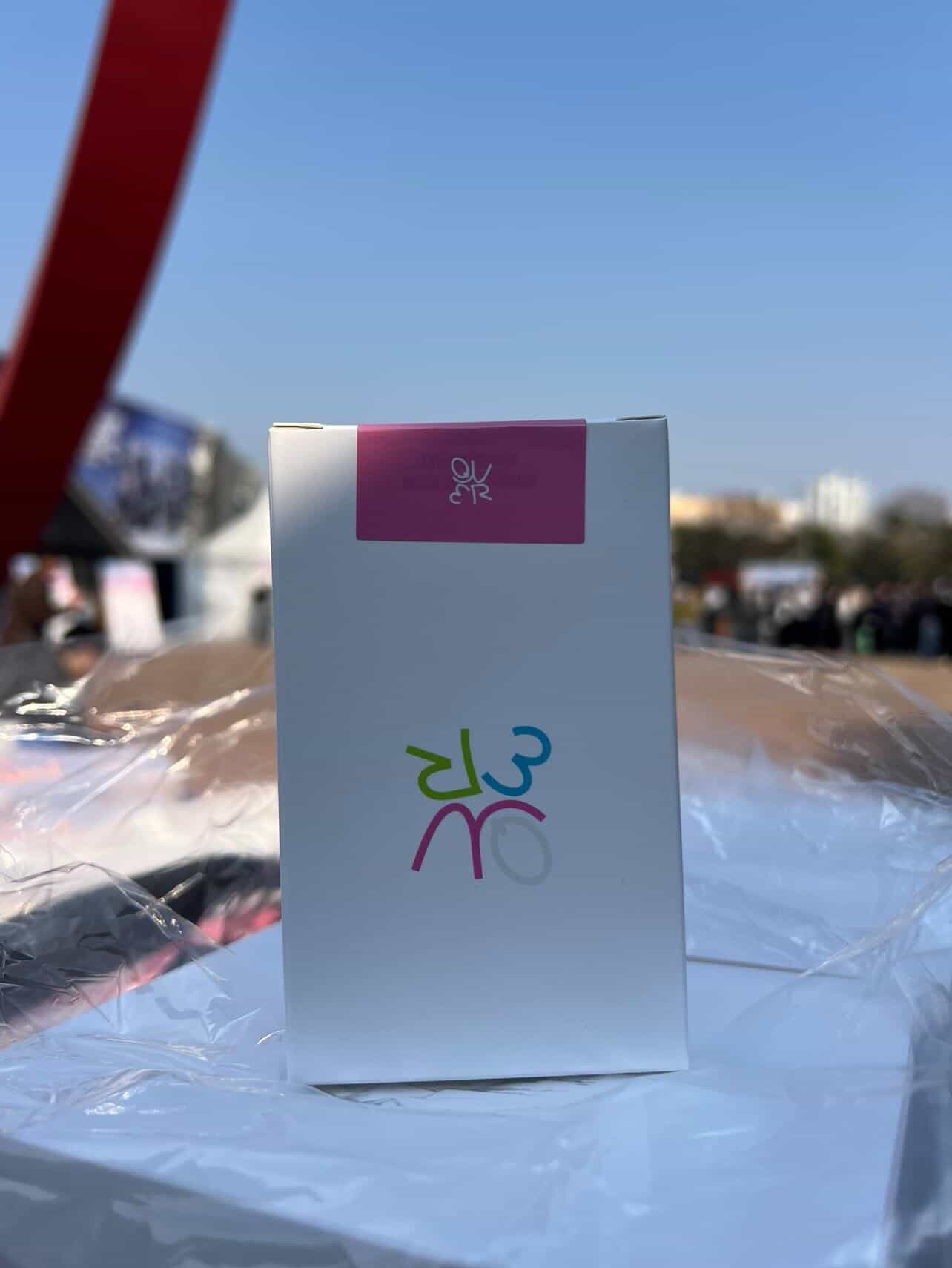 QWER 手燈裝飾組含卡 