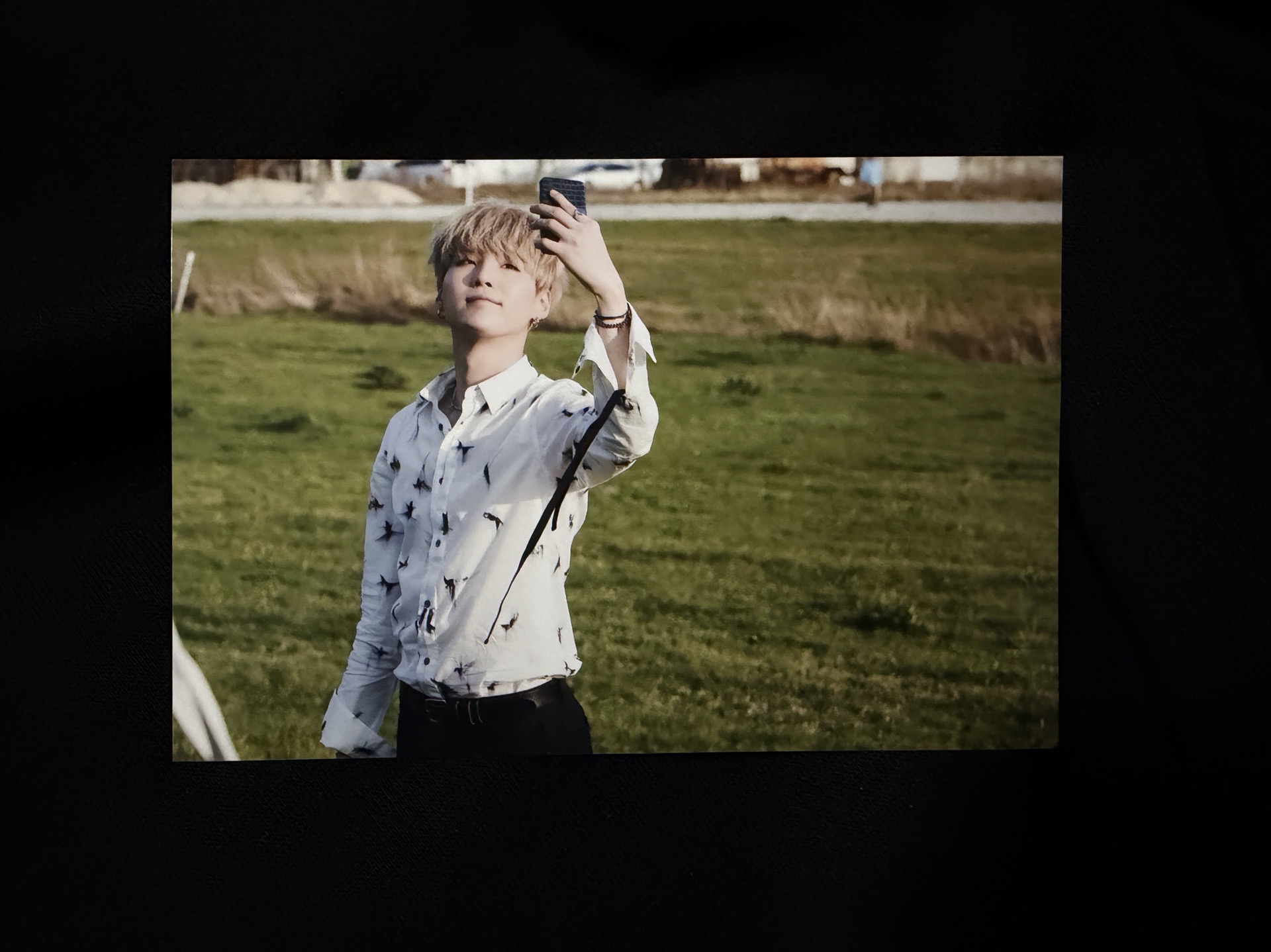 오늘 SUGA草地自拍生寫真