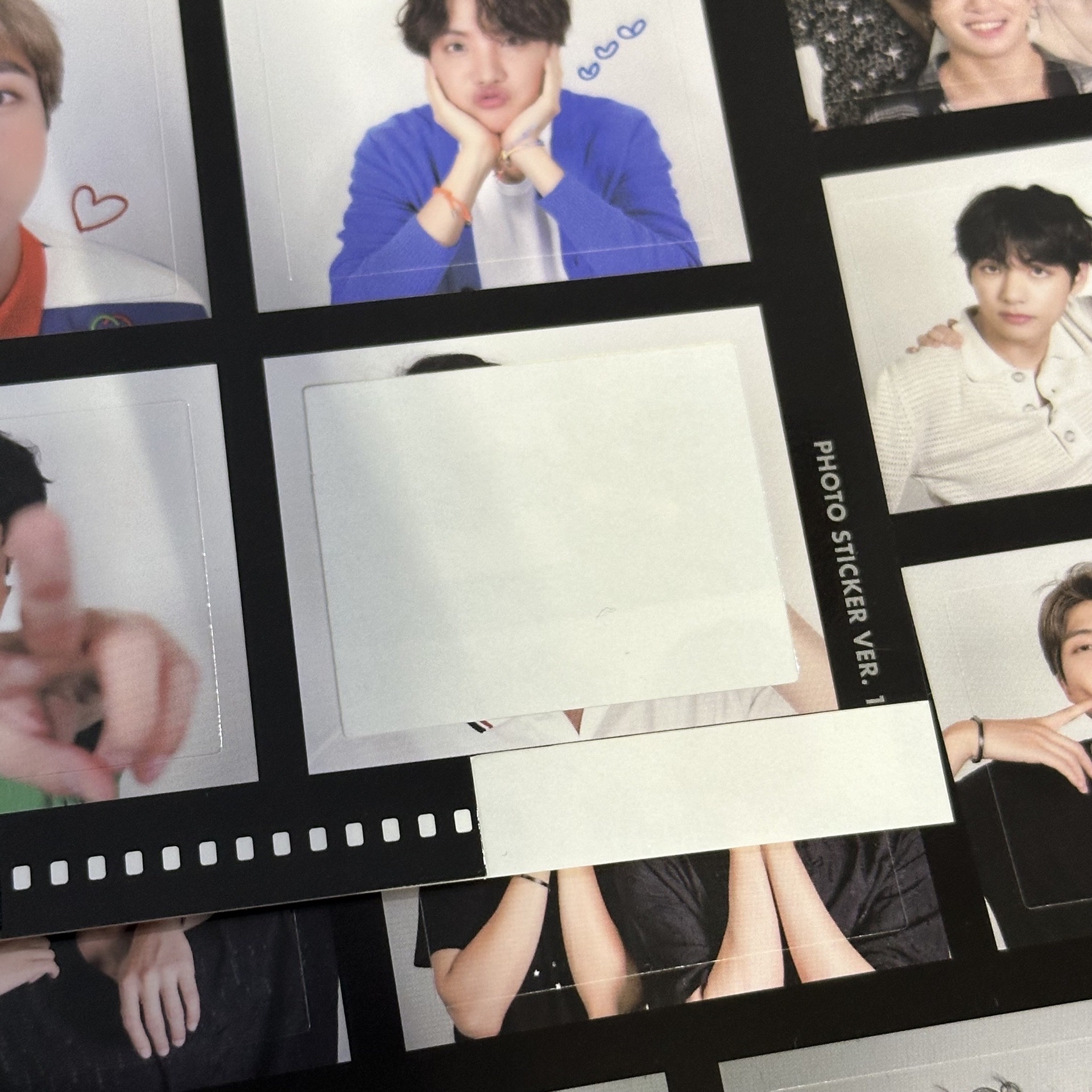 BTS 2020迷你海報10張+貼紙2張