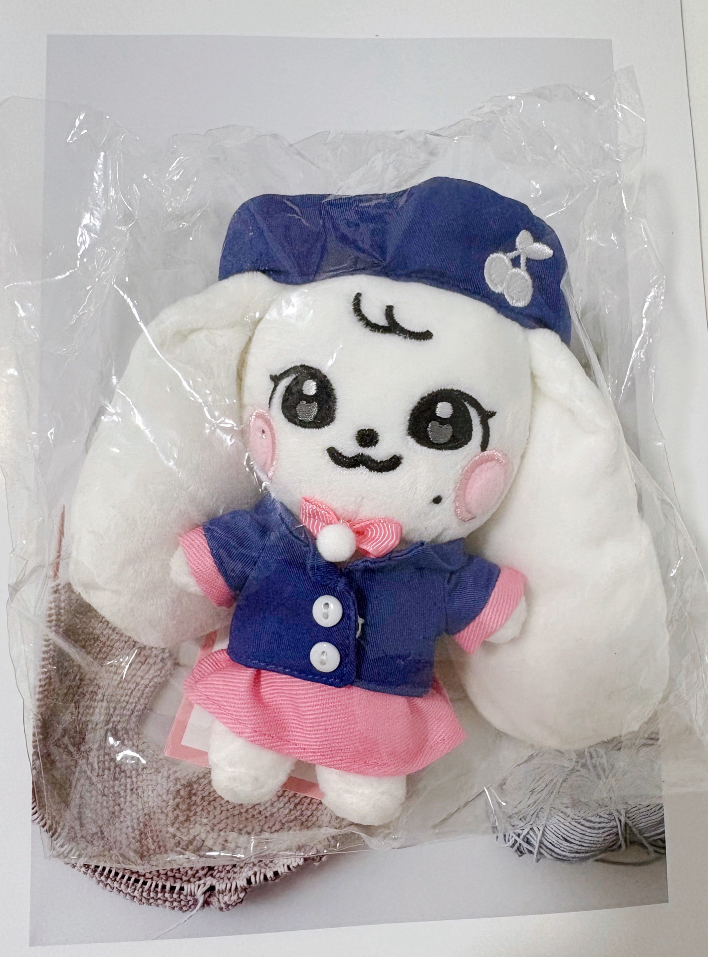 全新未拆 小員 校服娃