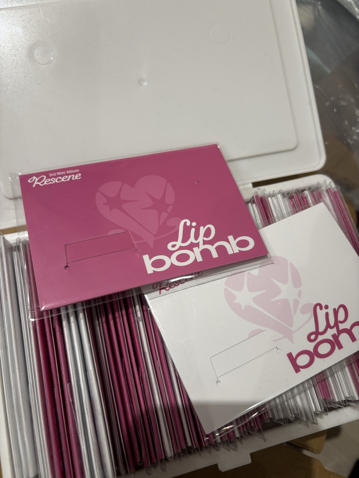 rescene Lip bomb電子專