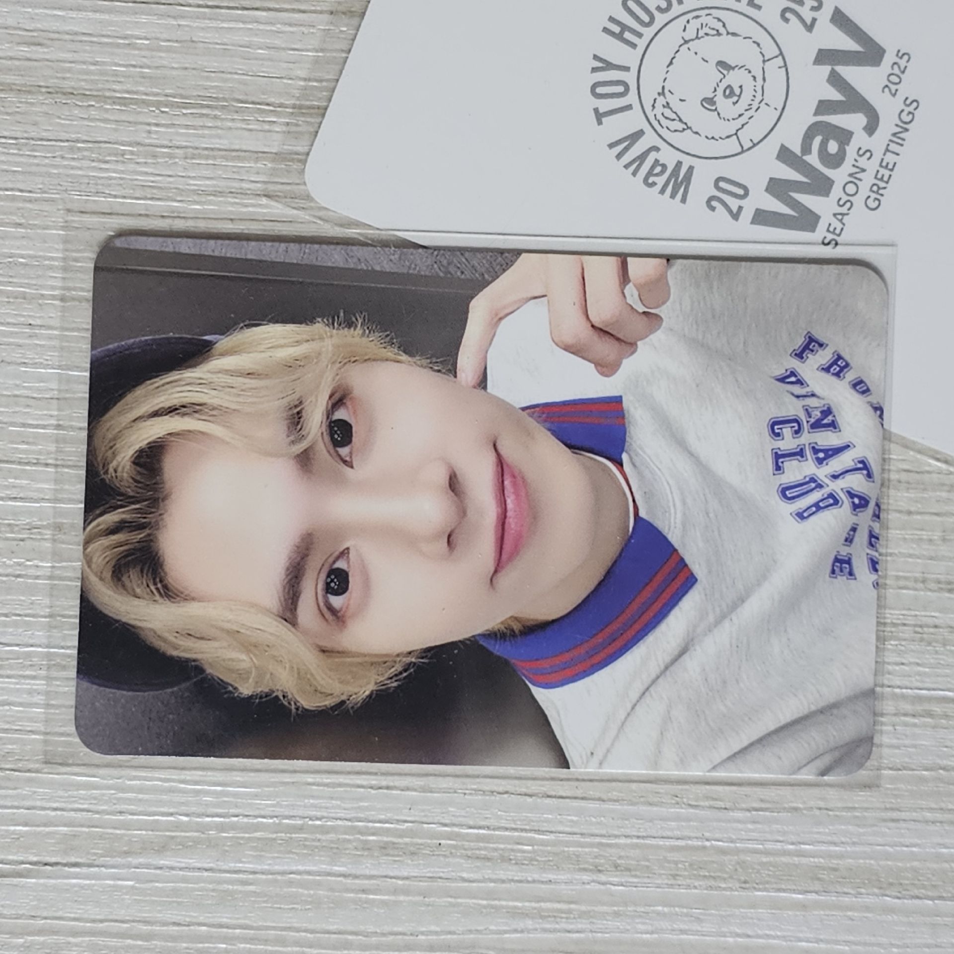 隨機卡自拍 戳臉頰