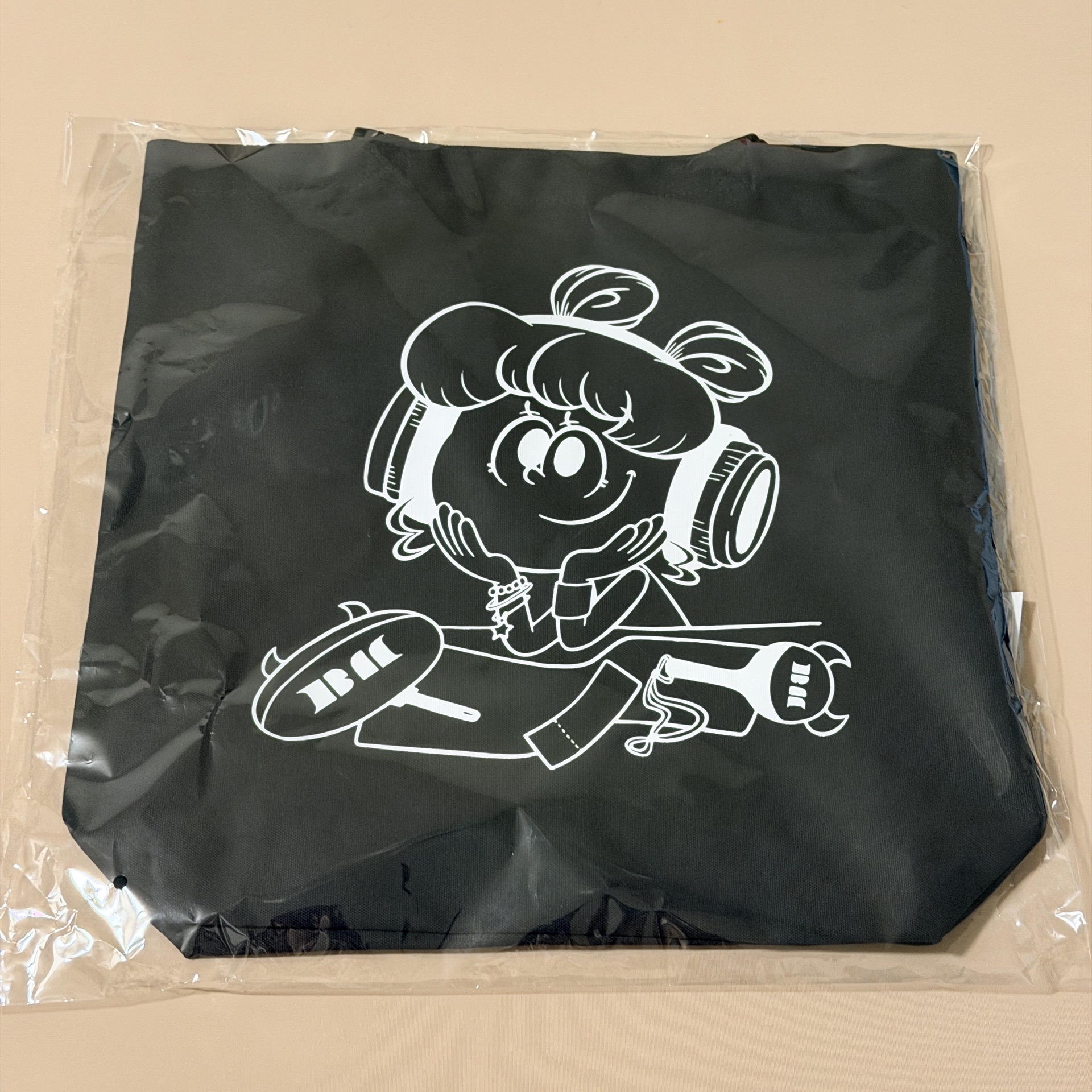 BABYMONSTER x ZERO ZERO HERO 黑色托特包 