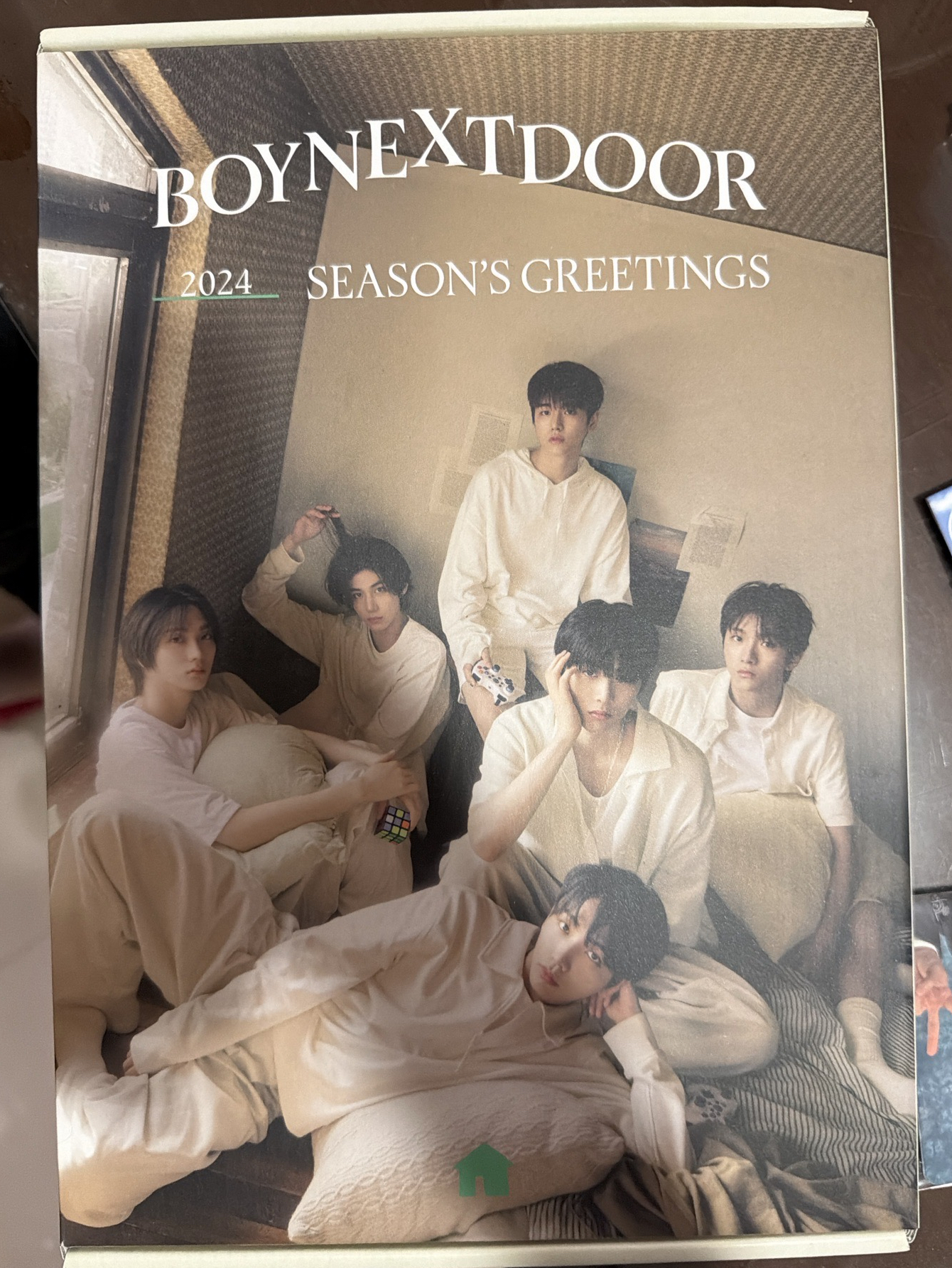 2024年曆 僅拆封檢查（需從賣場綁100商品或小卡走可以疊加總價1100