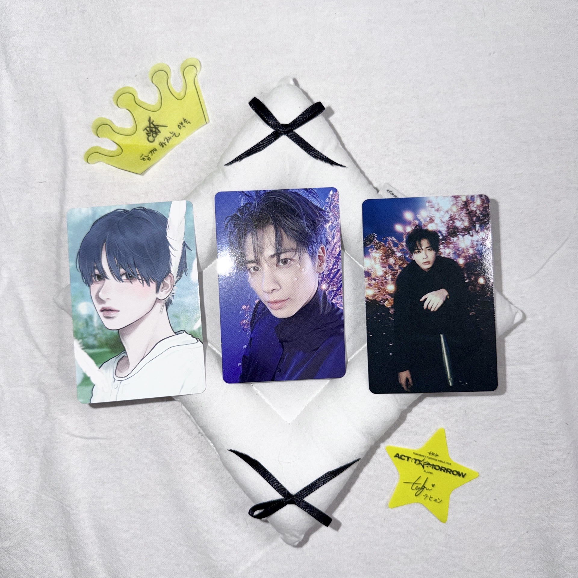 ⚪️𝙎𝙩𝙖𝙧𝙠𝙞𝙨𝙨𝙚𝙙 隨機卡 𝙏𝘼𝙀𝙃𝙔𝙐𝙉 (整圖不拆）送紙花如圖