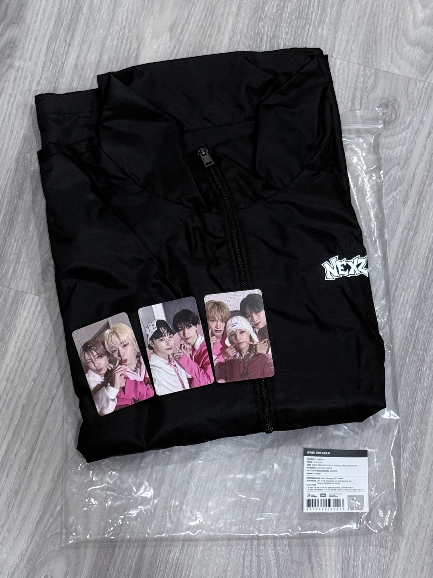 NEXZ ONE BEAT 風衣 含三張卡 全新未試穿