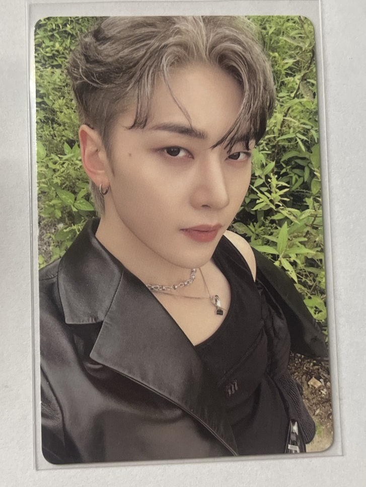 石馬修（露肩）