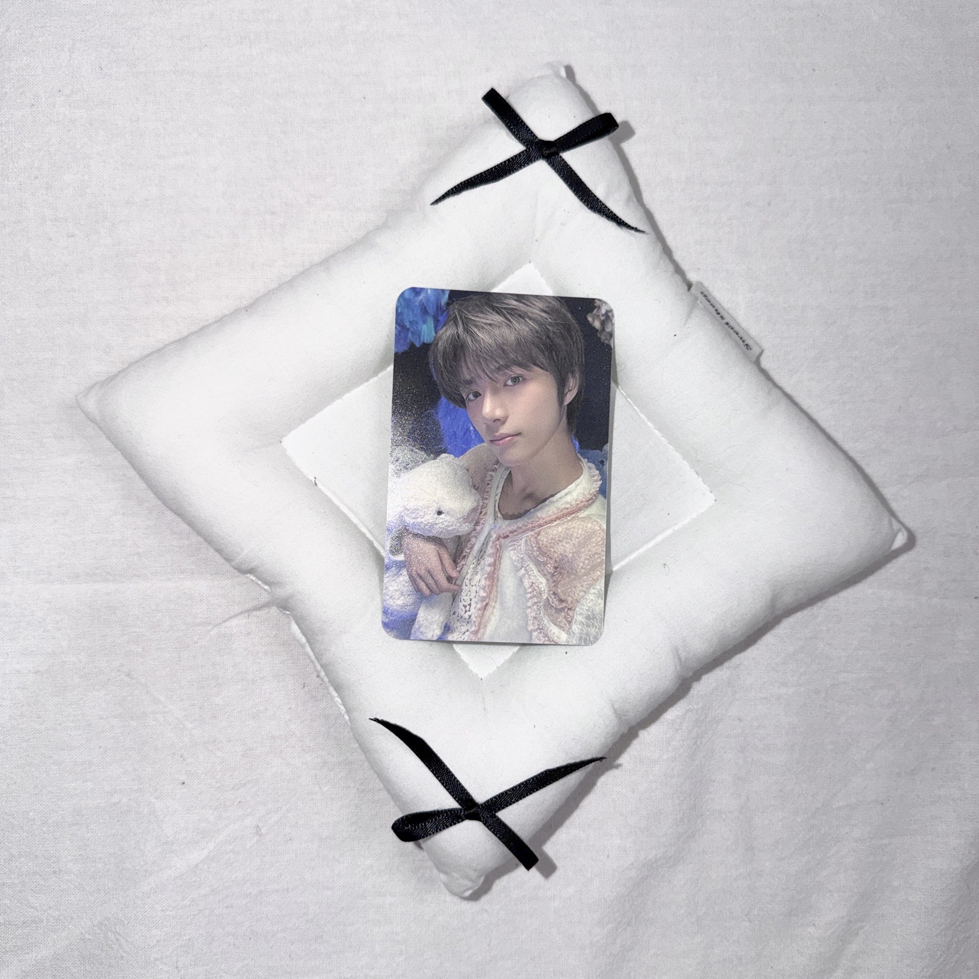 ⚪️迷五 m2u 1.0 幸運卡 抱兔子圭 ₍ᐢ..ᐢ₎ 𝘽𝙀𝙊𝙈𝙂𝙔𝙐