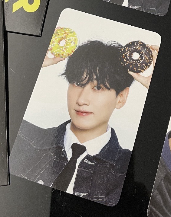 SJ 26年曆 隨機卡 甜甜圈赫