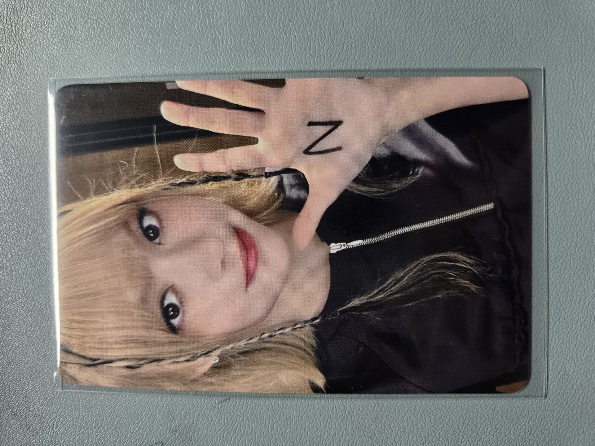 掌心秘密 莉 🐳