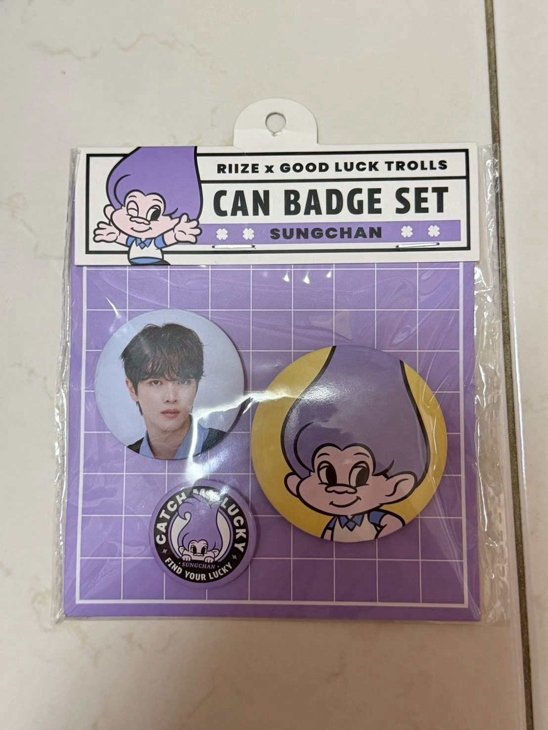 成燦 good luck trolls徽章組