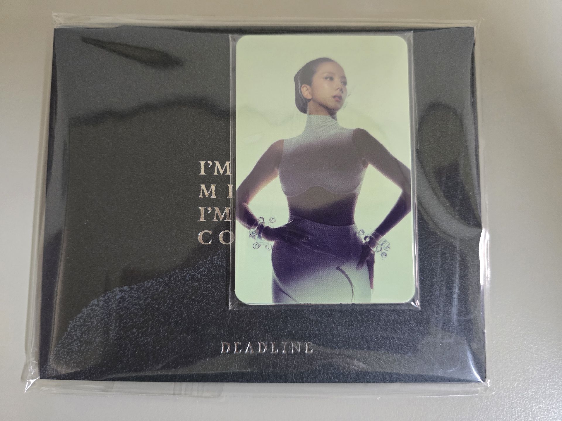 Blackpink Deadline小卡組冊子，護照套，絕版寫真集卡冊小卡，聖誕歌詞卡組，小鐵盒，週邊棒球足球聯名鑰匙圈