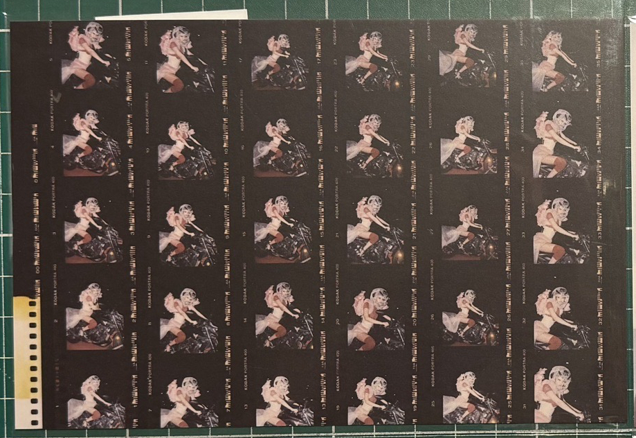 Jennie一週年快閃店明信片（未拆）