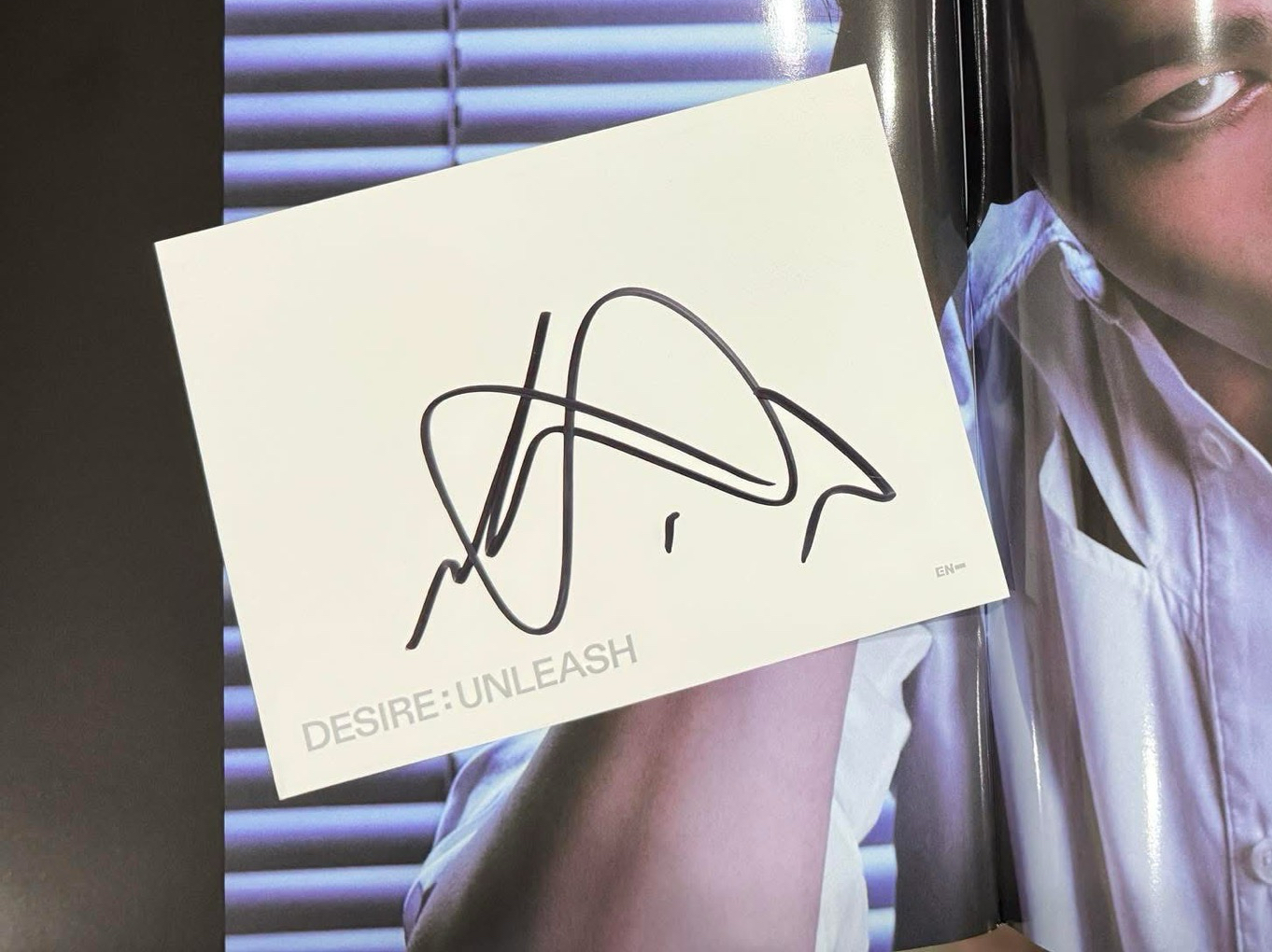 Niki迷六美版親簽