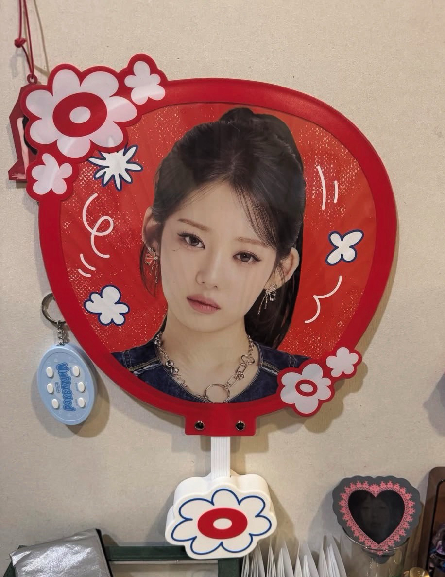 現貨｜BM LOVE MONSTERS 露 大扇組