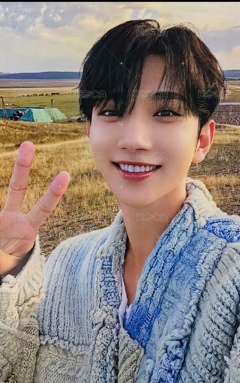 MINI11 yzy 3.0 特典卡 毛衣秀小盤