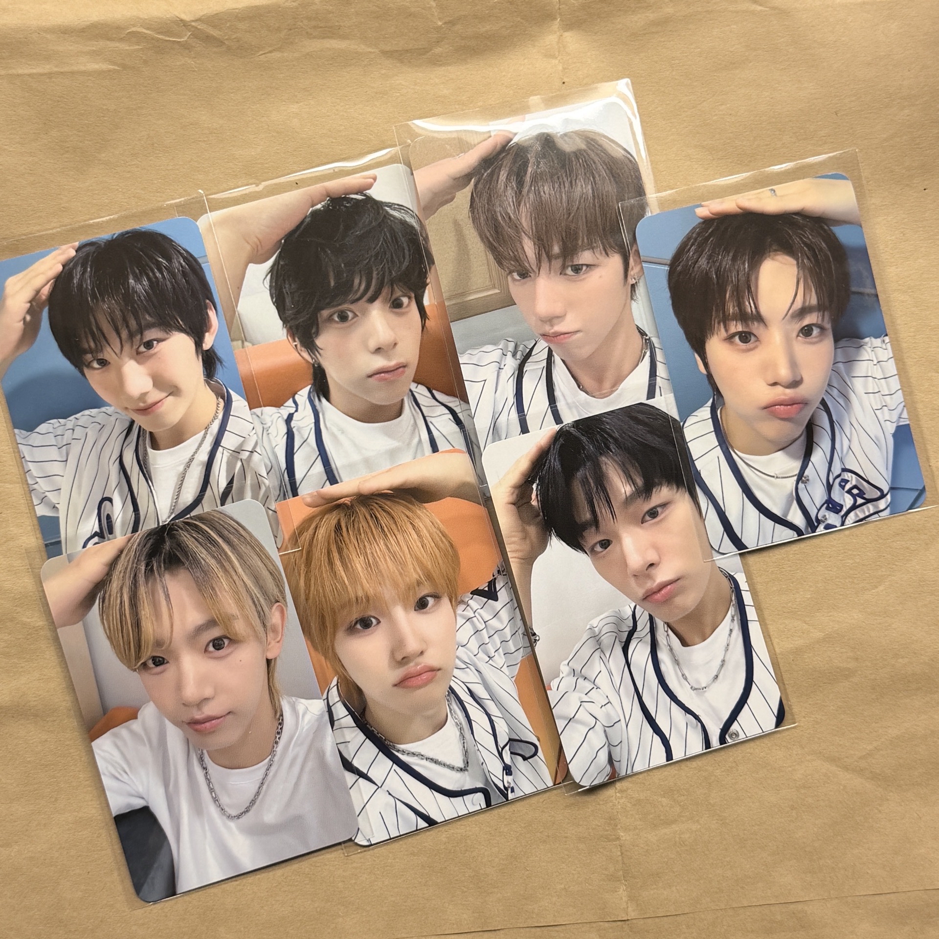 9️⃣ AHOF 摸頭特典