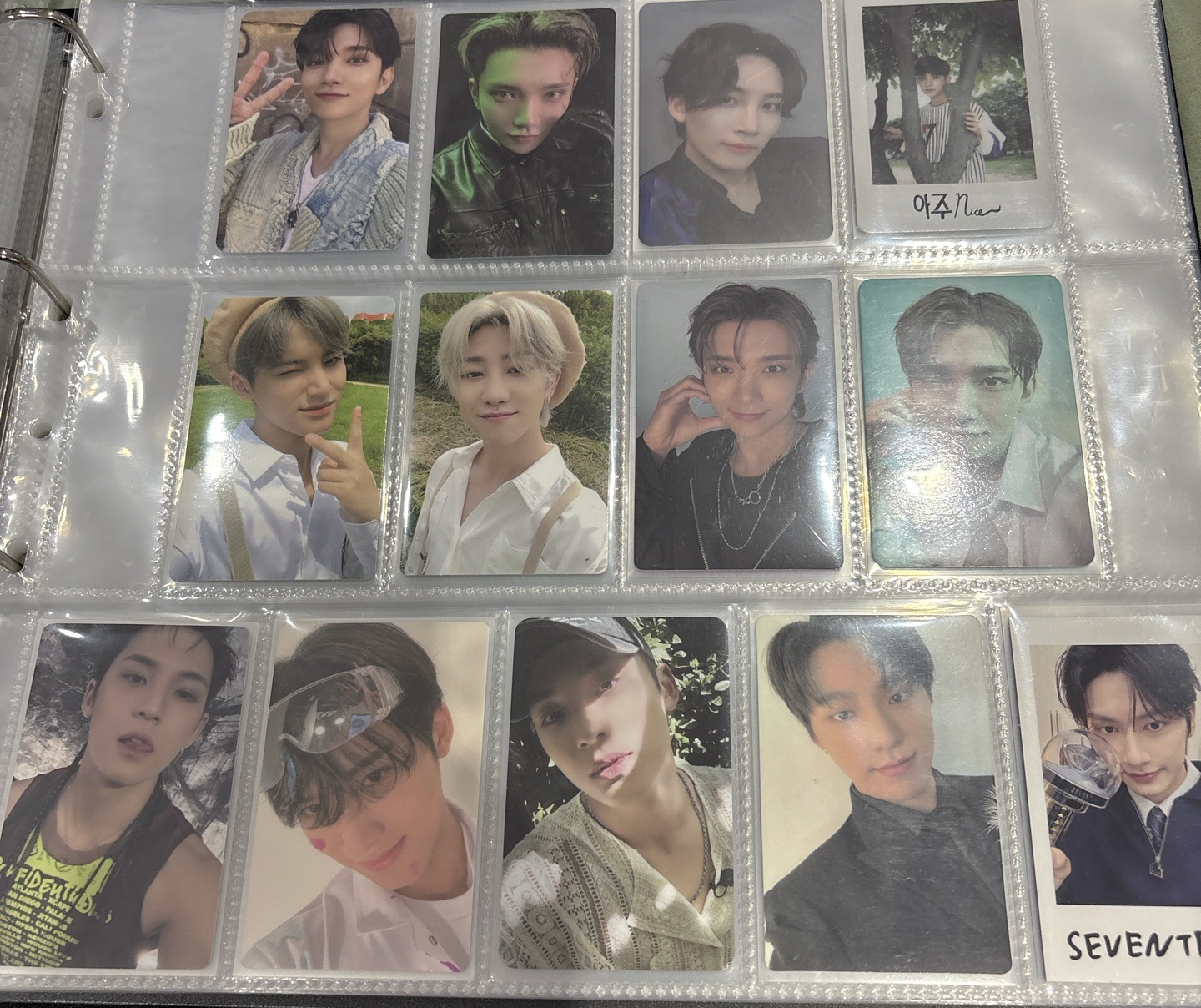 藍毛衣秀小盤｜💎