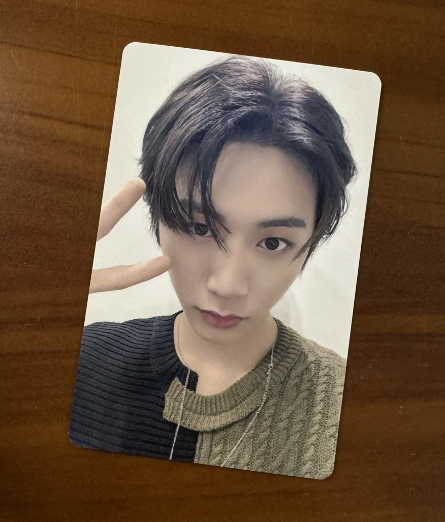 The Action yzy 1.0 簽售卡 東旼