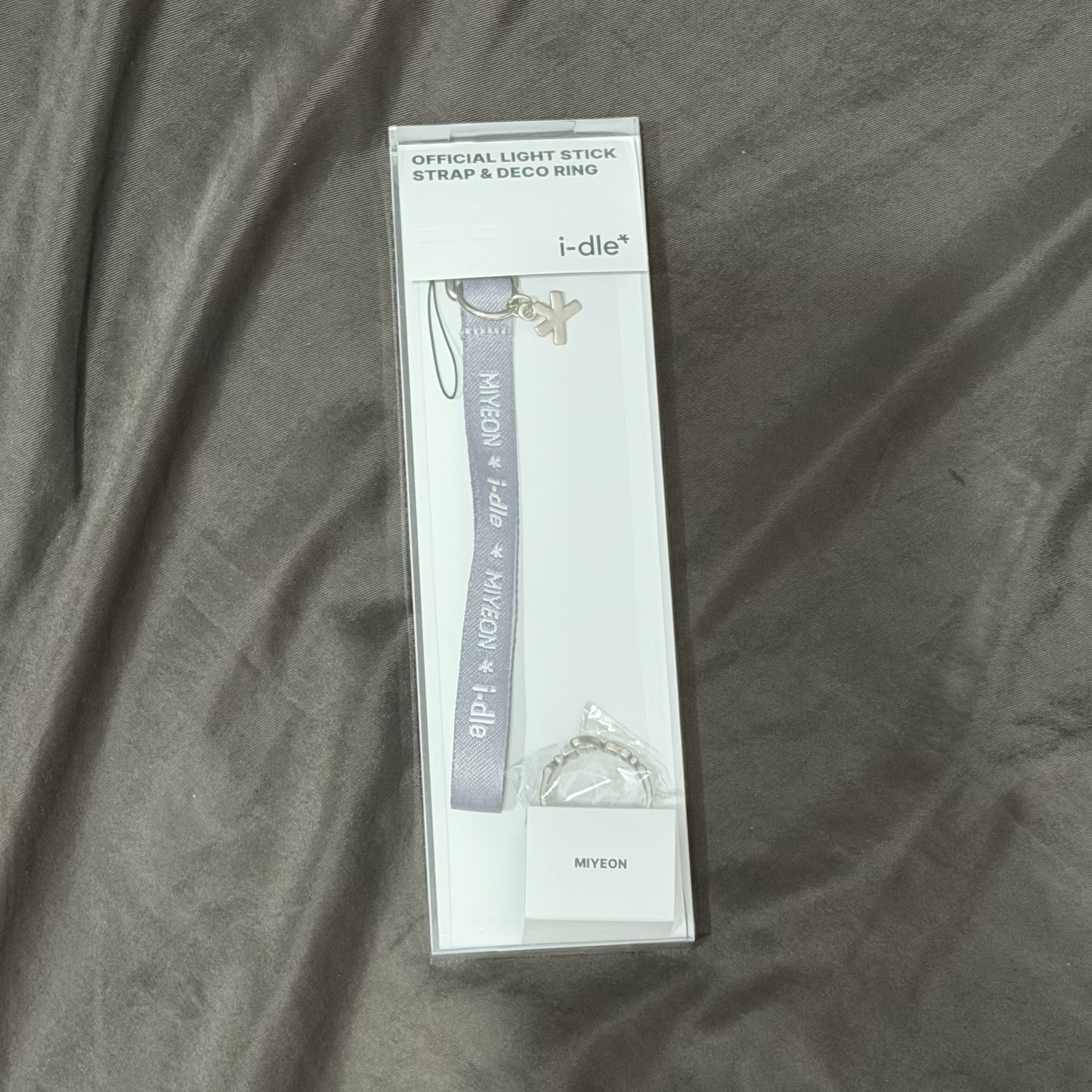 i-dle* 麵姐 手燈裝飾+吊繩 全新韓國帶回