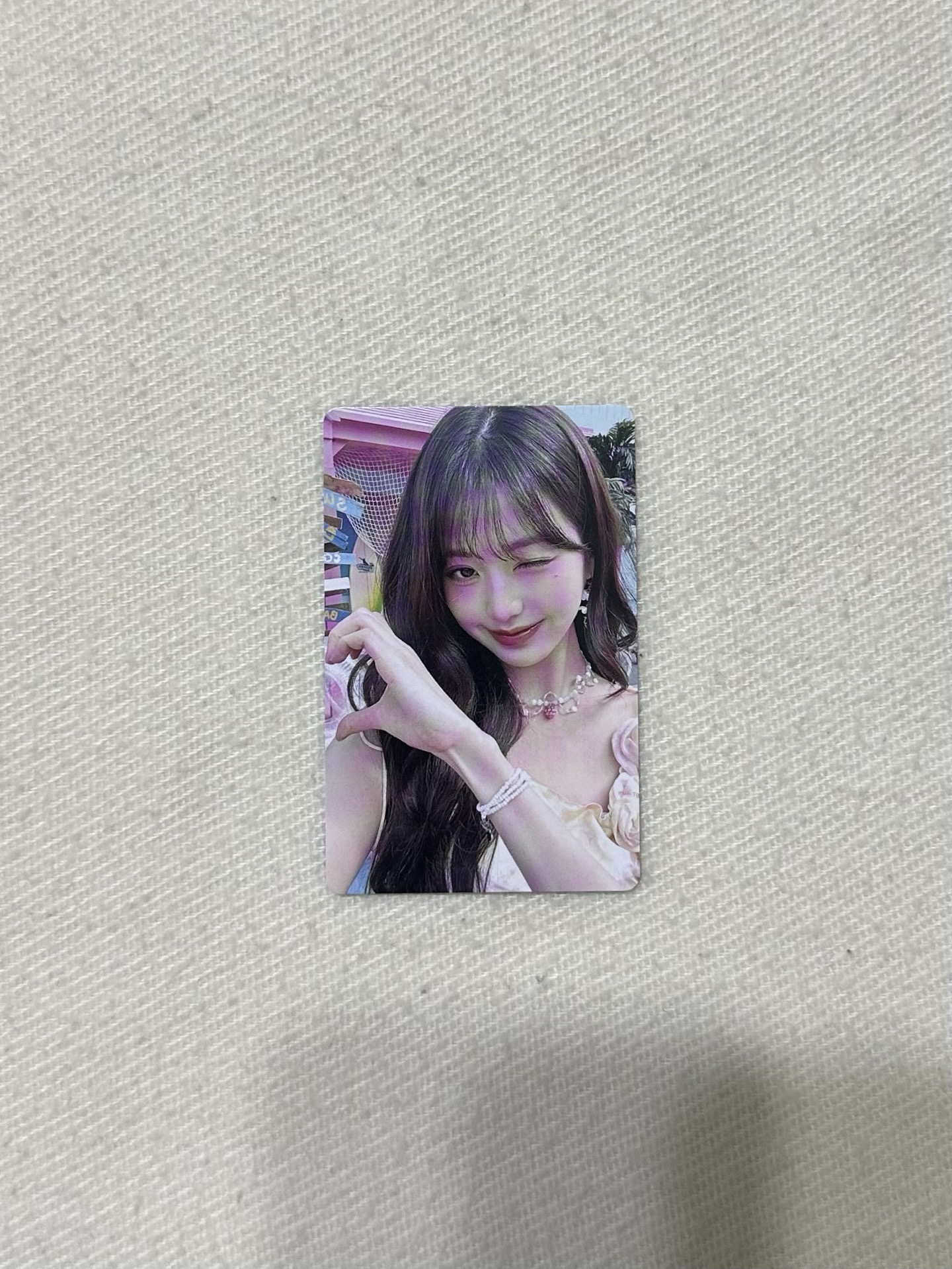 ALIVE 塔店幸運卡員