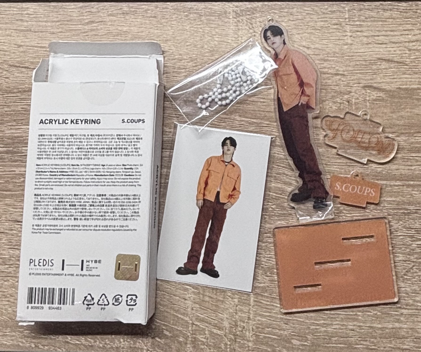 崔勝喆 Follow 立牌