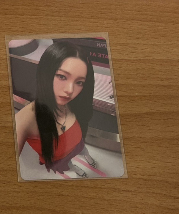 Karina-Hot Mess 專卡