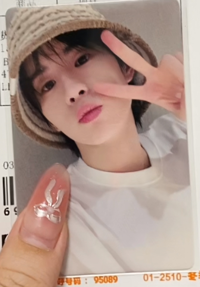 李炅憫青島簽售卡