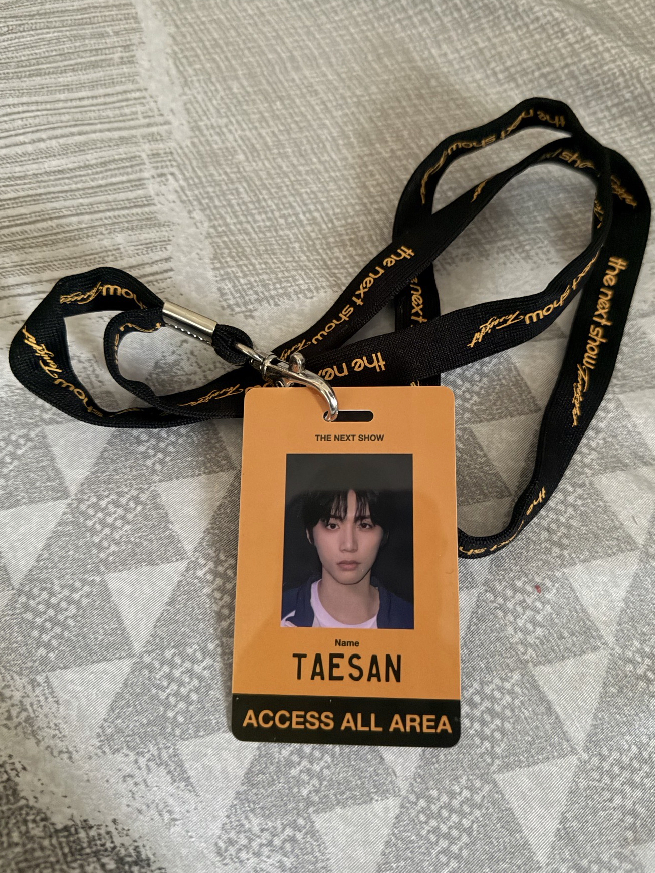 漢東旼25年年曆工作證