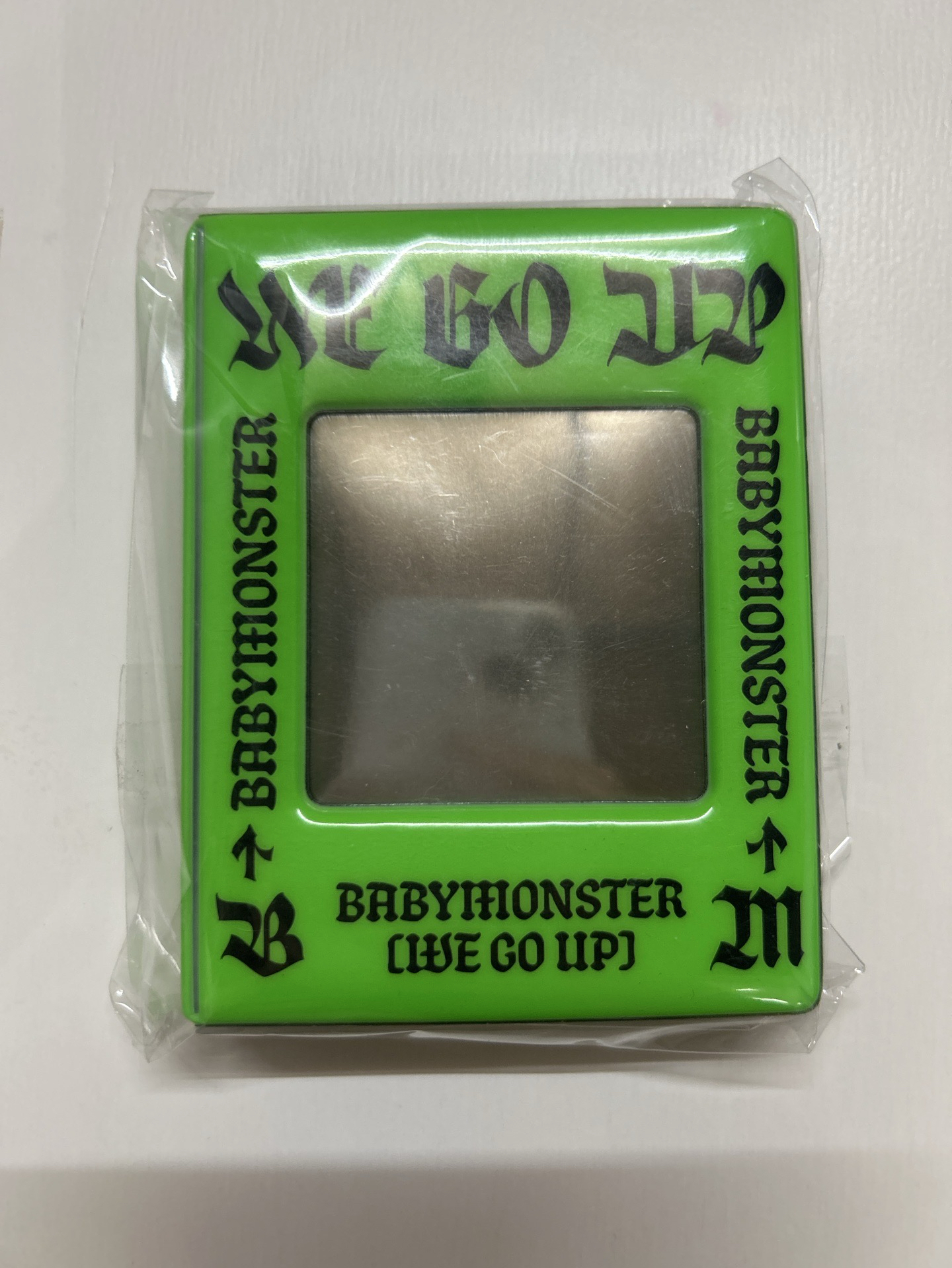 we go up卡冊(內有一套卡)