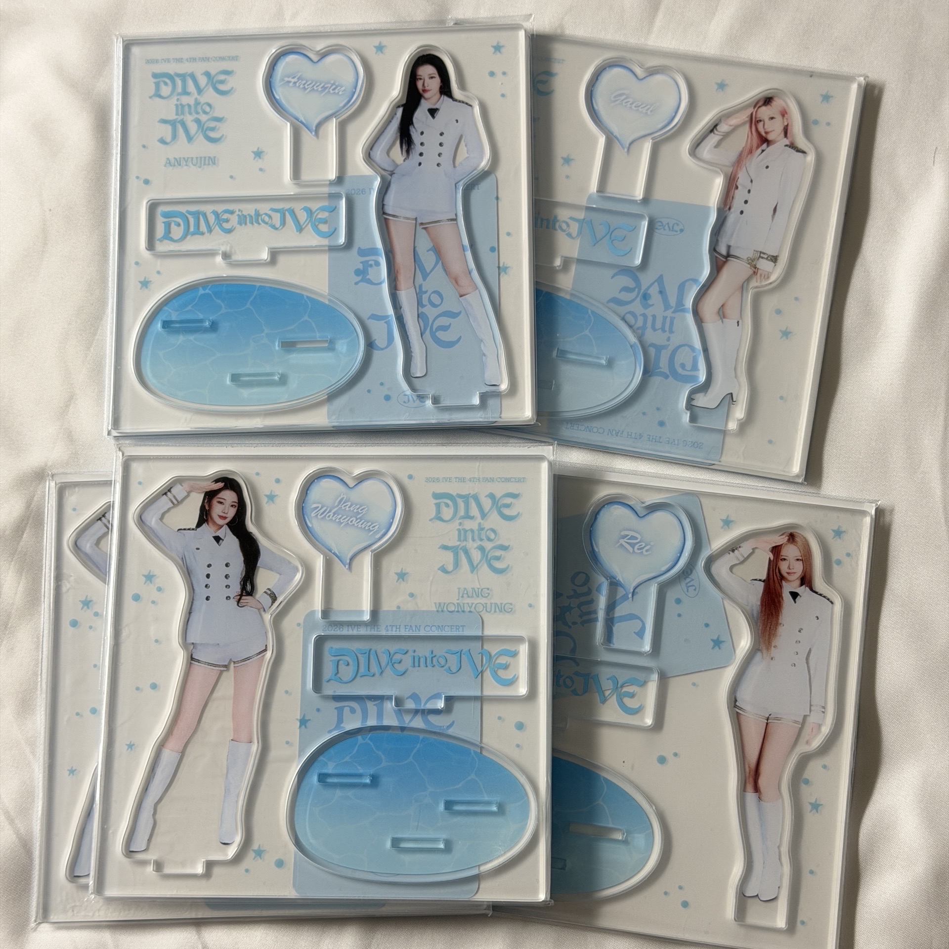 IVE 26FC 場週立牌含小卡 在台現貨