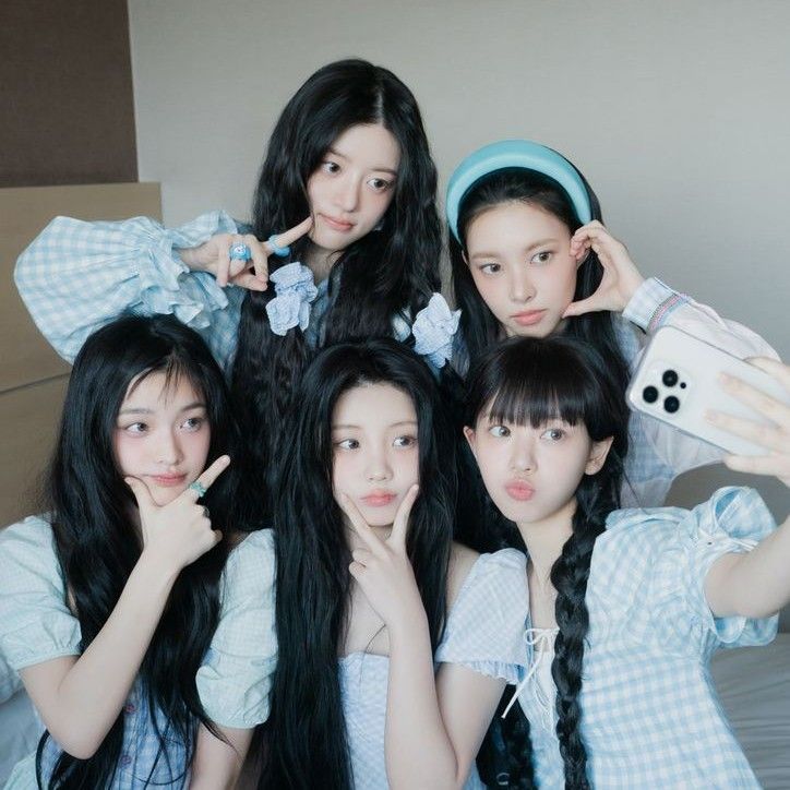 NOT CUTE ANYMORE 專輯卡 Little Mimi ver.