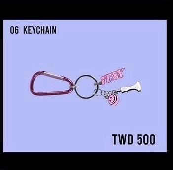 ITZY一巡演唱會周邊