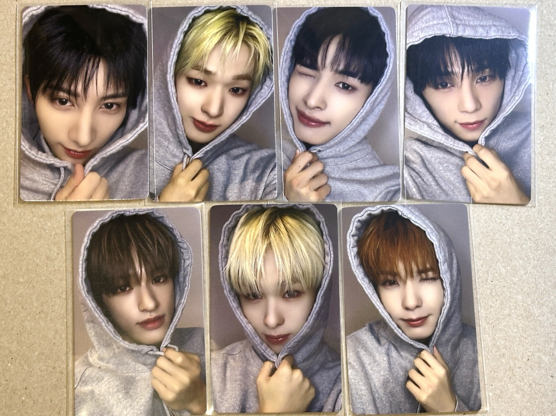 NEXZ 迷三 JUMP UP 帽踢卡