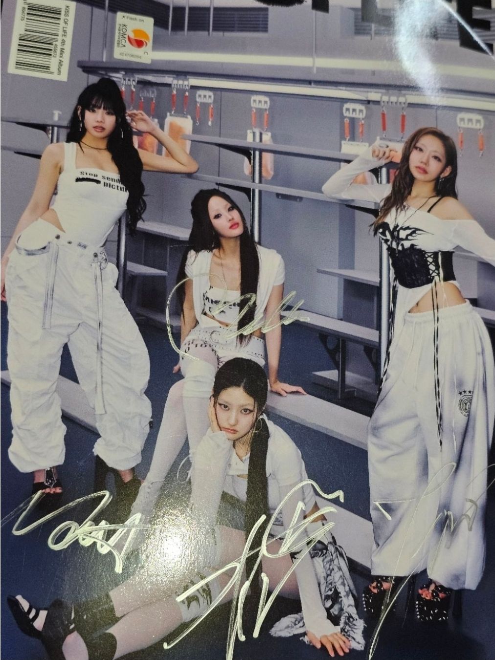 【Mwave 簽專 + 隨機特典卡】KISS OF LIFE 簽名 💋 224 親筆簽名 簽專 💽✍️(全成員簽名)