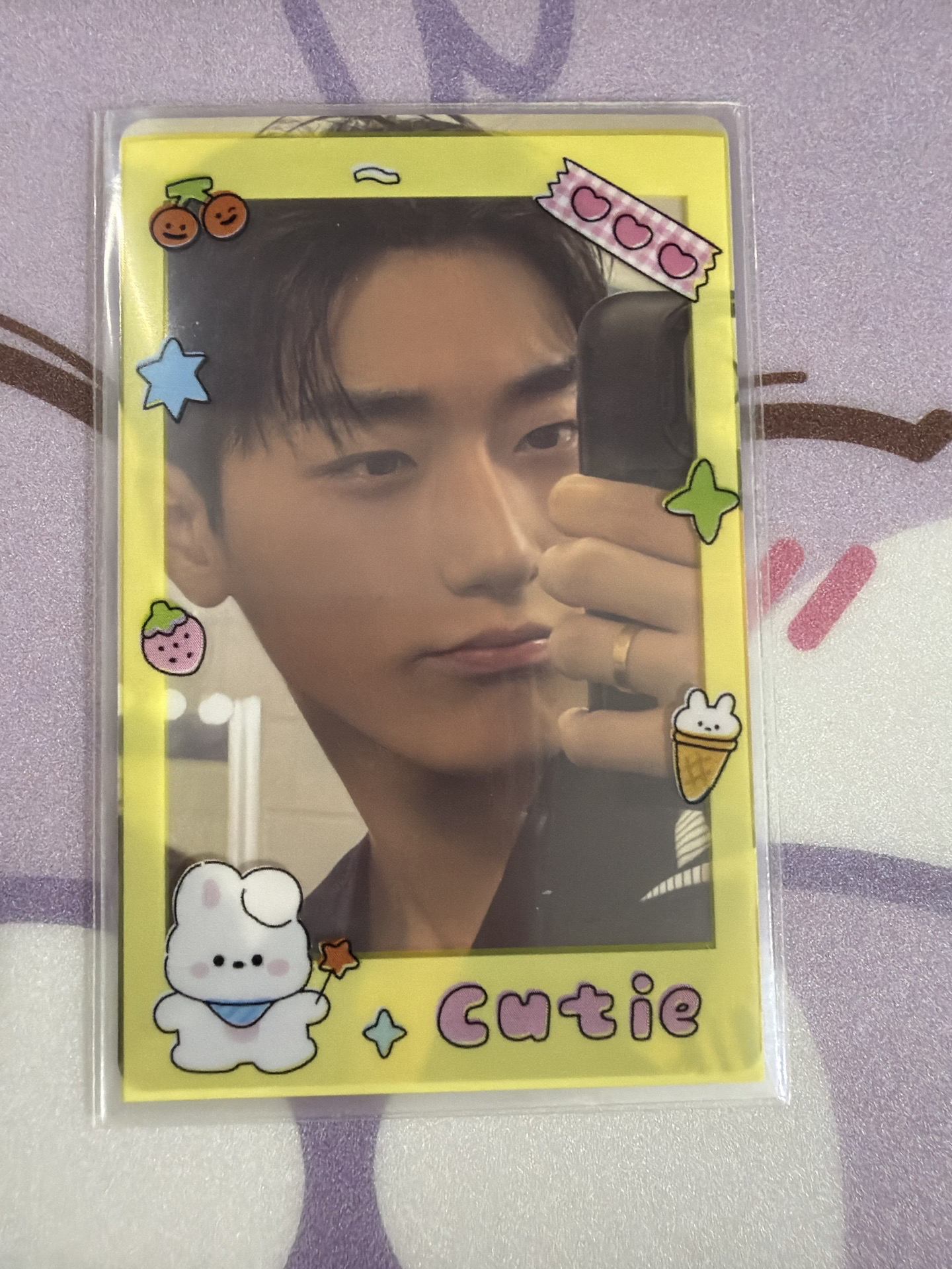 傘尼寶寶 愛自拍（臉大）