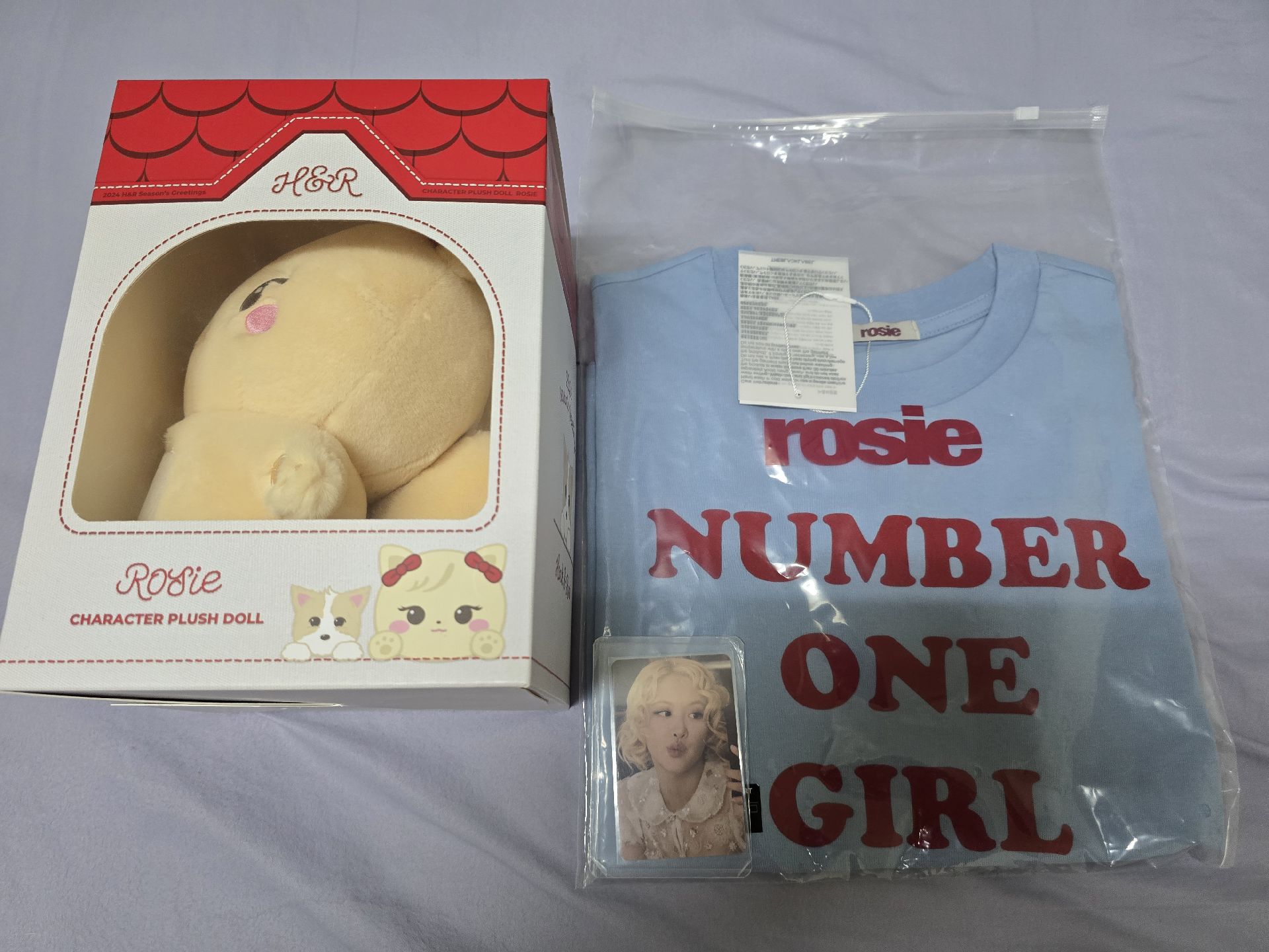 Blackpink Jennie Lisa 坐娃＆壓克力鑰匙扣，Rose年曆大娃&Numer One Girl T恤