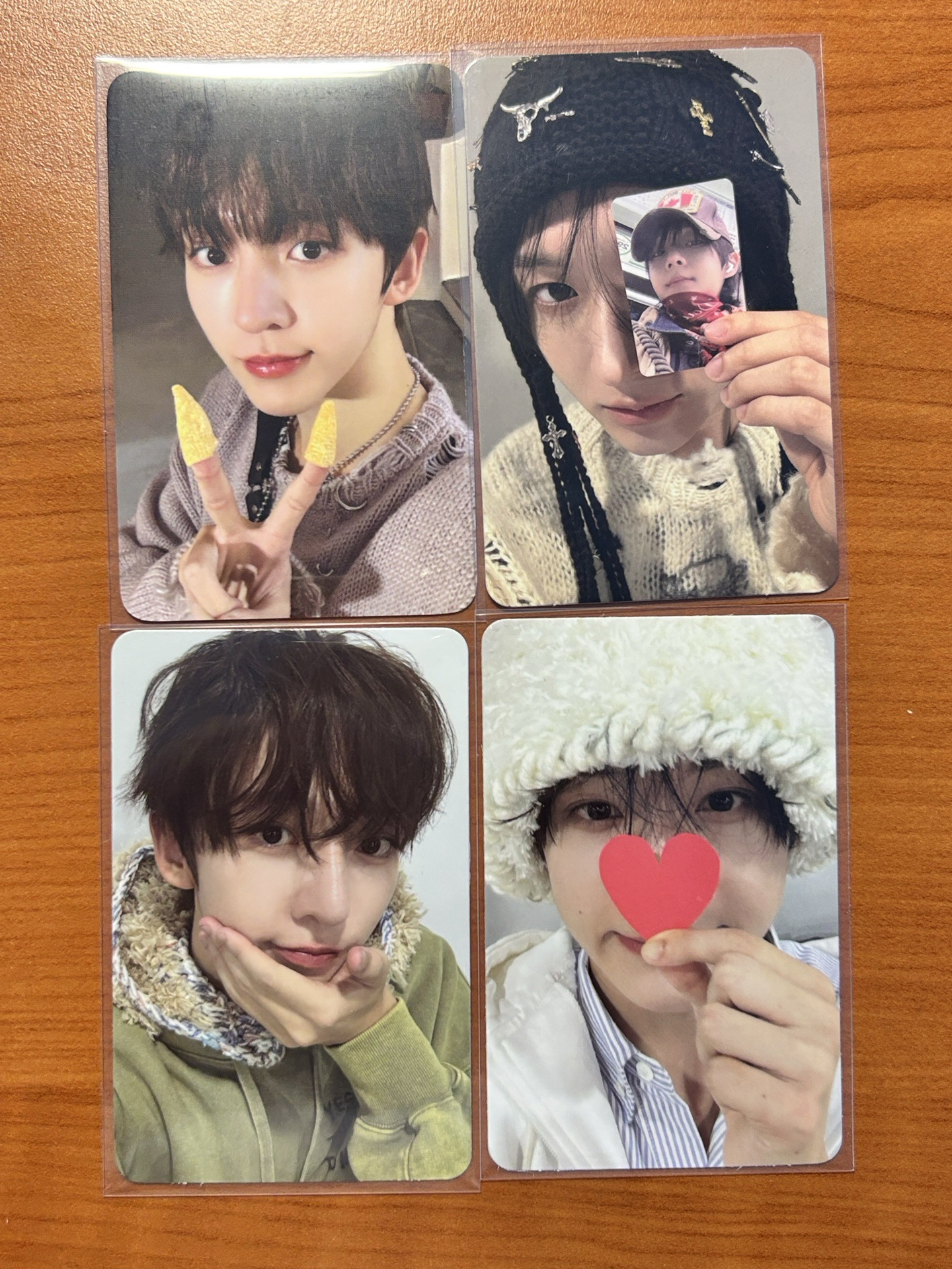 迷一出道限量專卡 四張不拆售