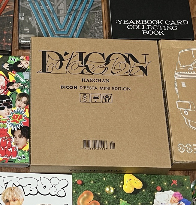 D社卡冊 127楷燦（含PB、卡冊、小卡、特典）