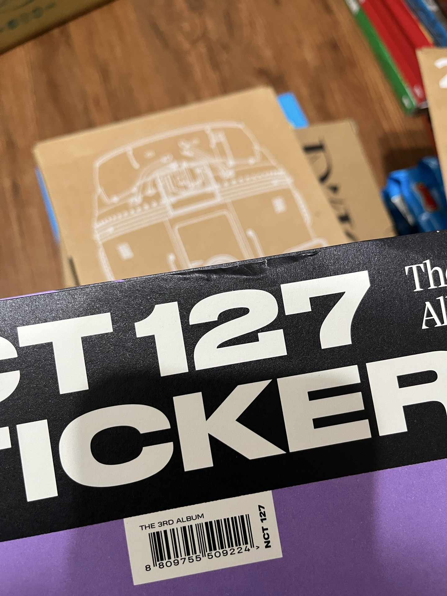 Sticker PB/紫（上面邊邊有損 介意勿拍）