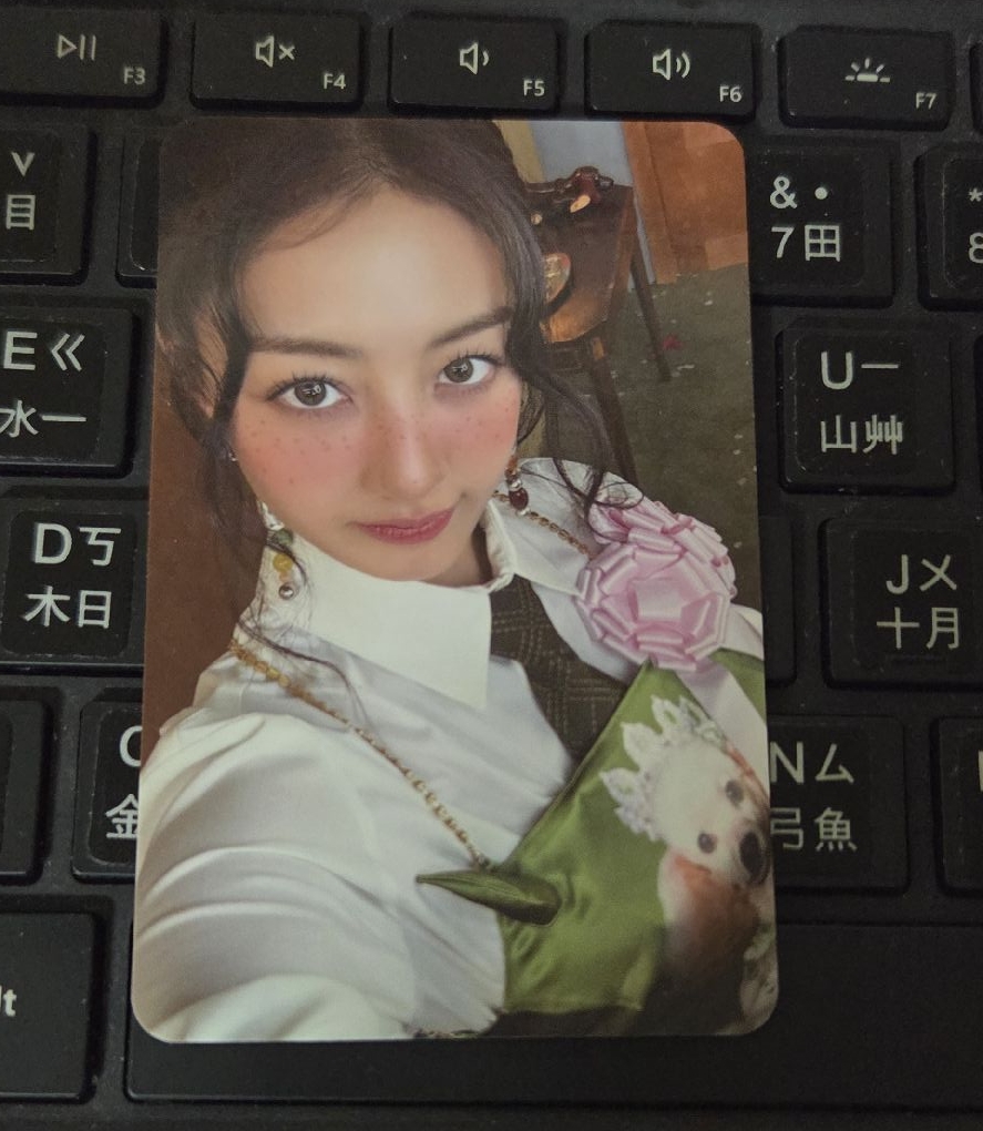 Twice Jihyo 志效 小卡