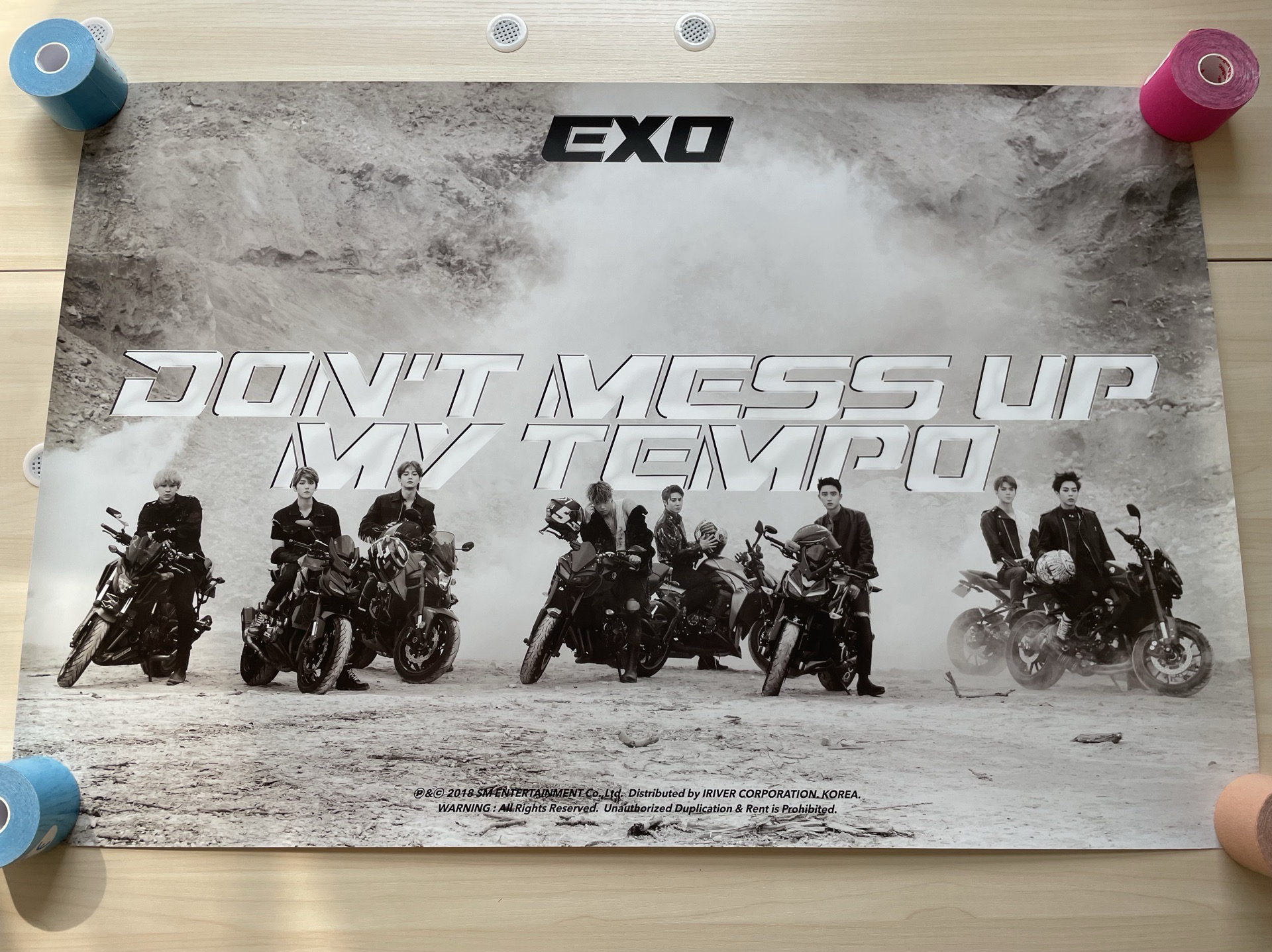 EXO Tempo海報
