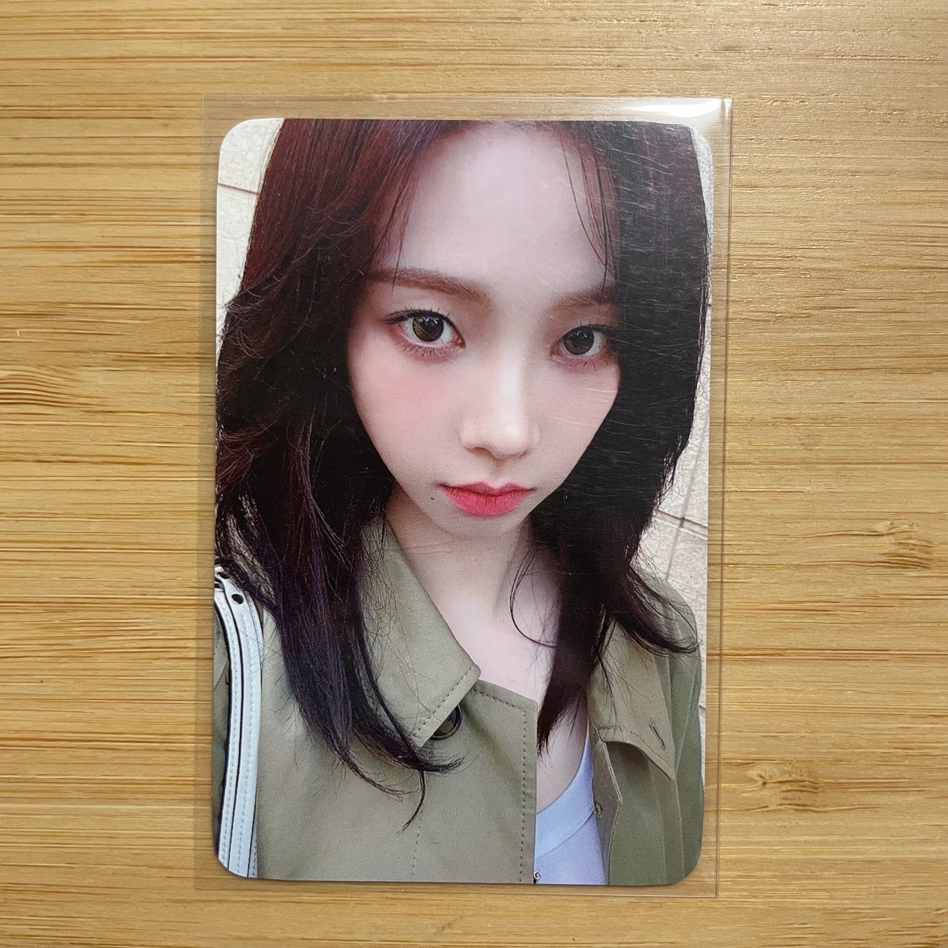 穿風衣的劉知珉超好看🥹