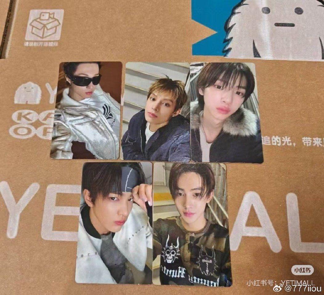 迷一上衣+年末特典wvs/k4凡馬 皆現貨