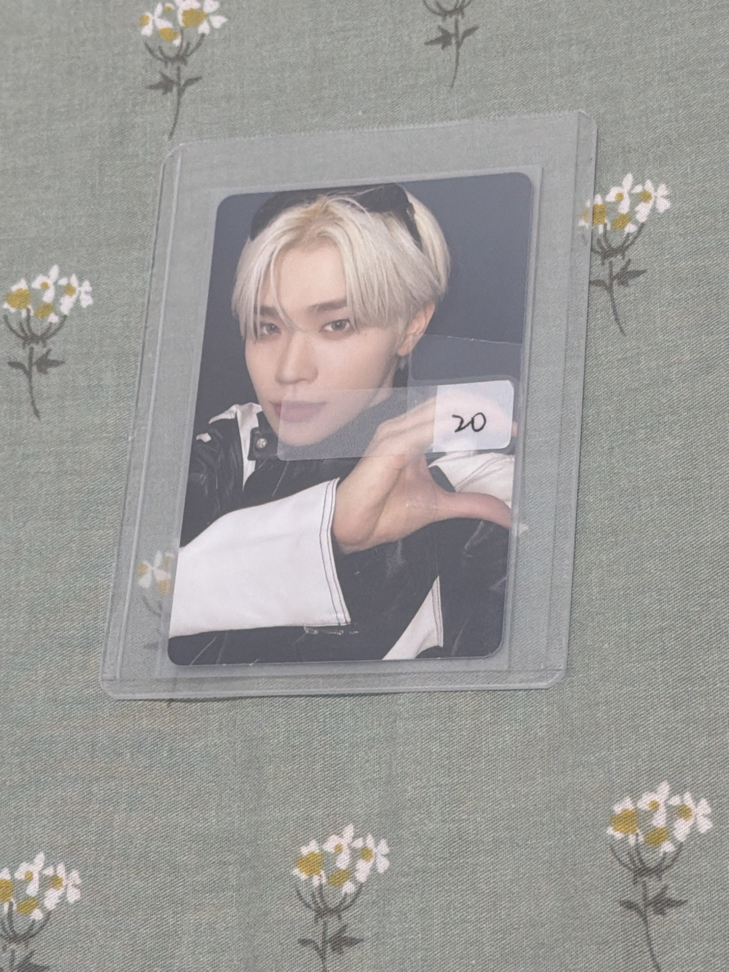 往右邊比心泰來專卡