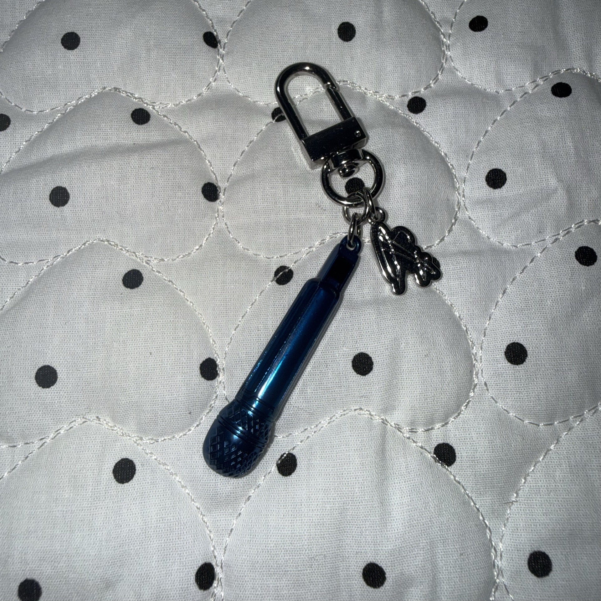 unseen 倫 麥克風吊飾 無外包裝